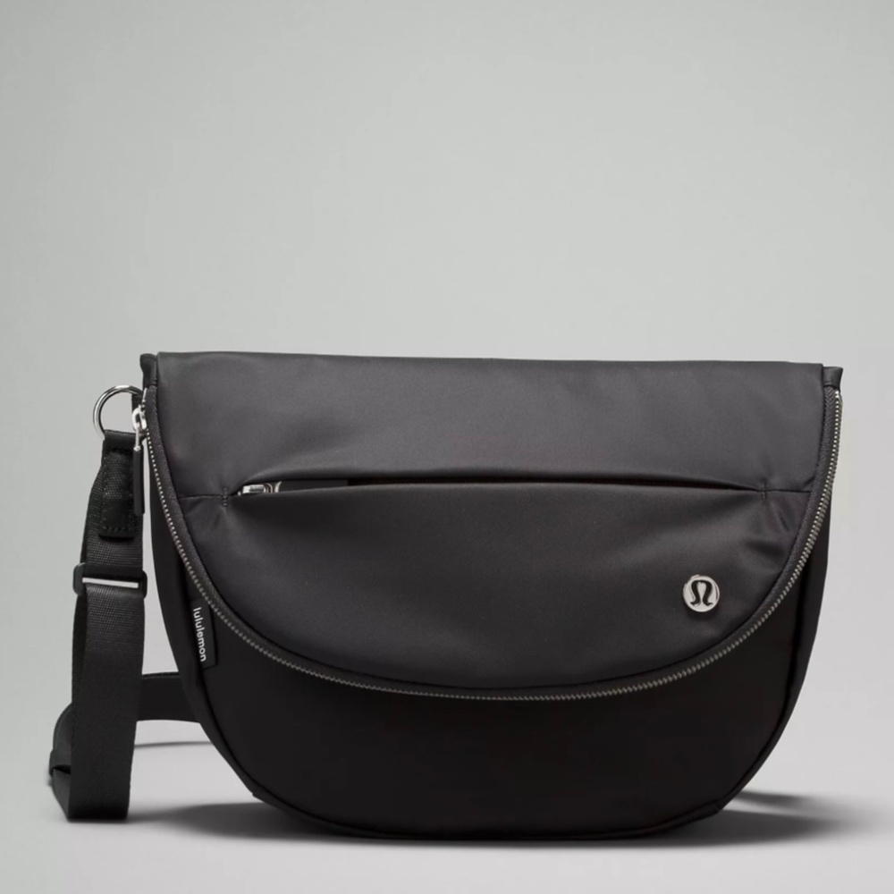 Lululemon All Night Festival Bag 5L